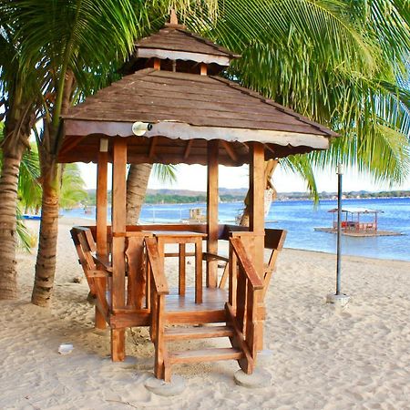 Bella Beach Resort Batangas Lian Esterno foto